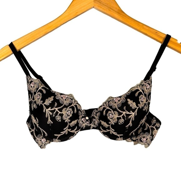 Felina Lingerie Black and Cream Lace Pushup Bra Size 34A - Picture 1 of 6